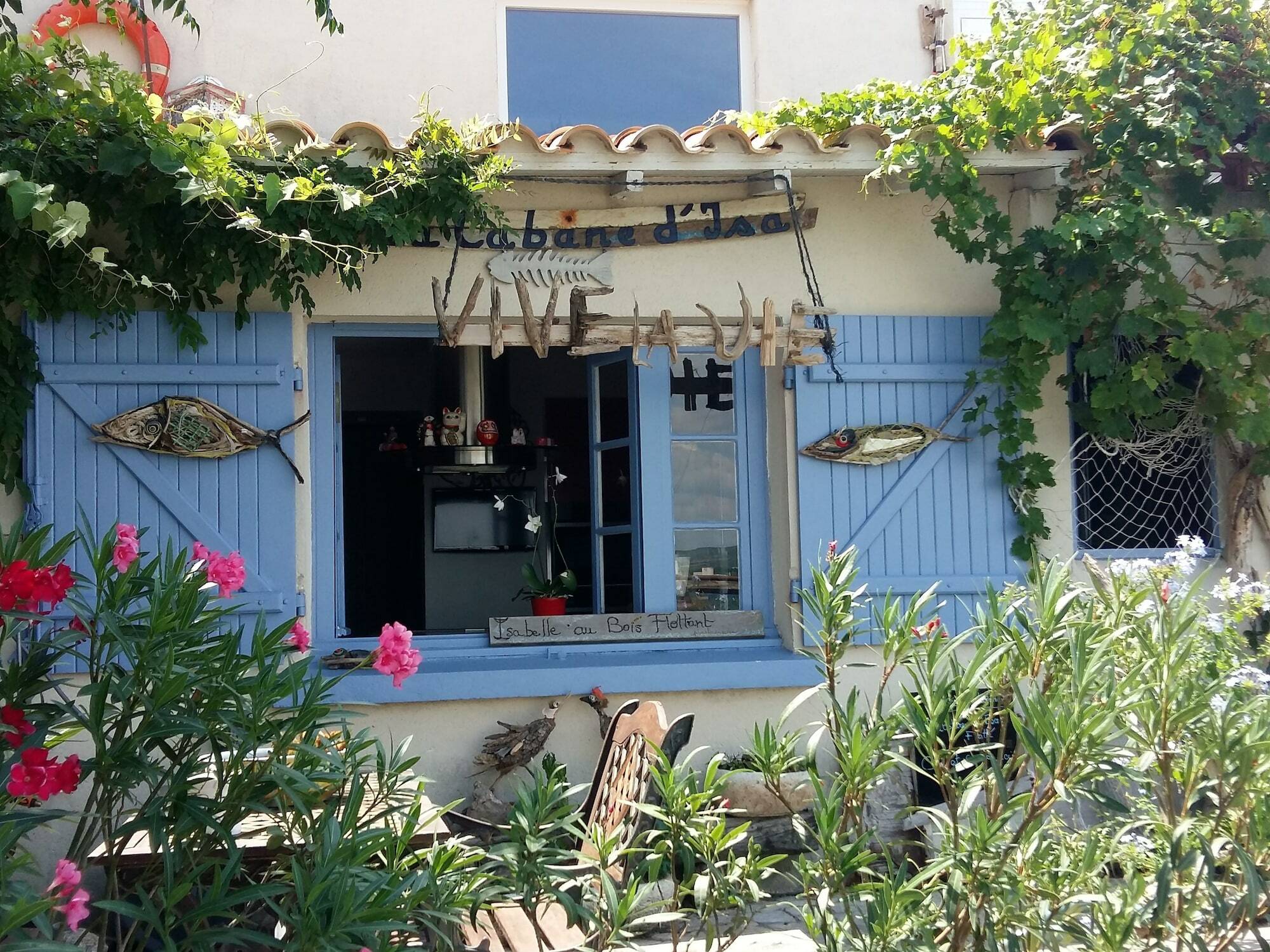 La Cabane D'Isa Sete Bagian luar foto